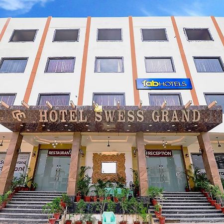 Fabhotel Swess Grand Agra  Buitenkant foto