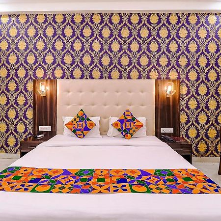 Fabhotel Swess Grand Agra  Buitenkant foto