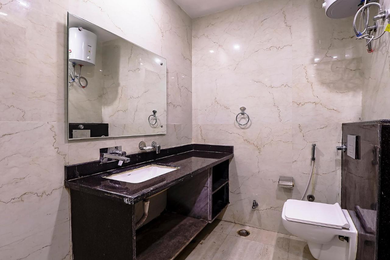 Fabhotel Swess Grand Agra  Buitenkant foto